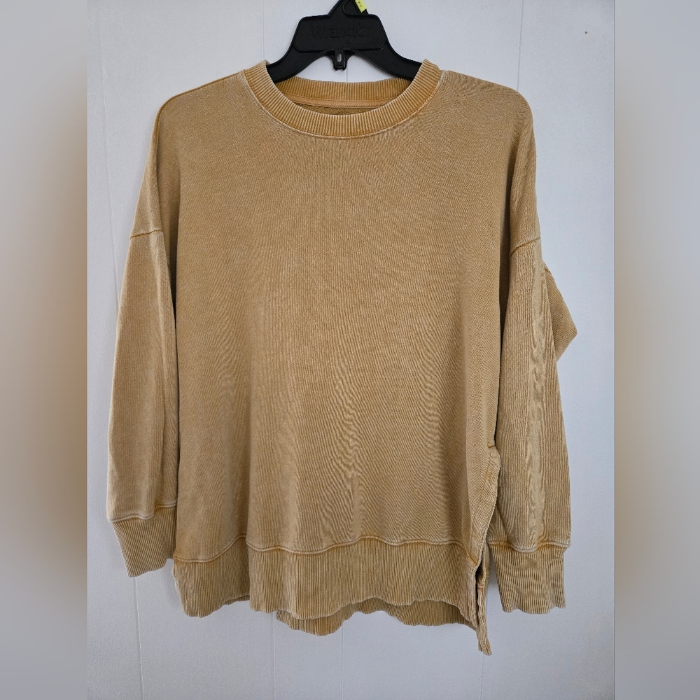 Aerie Faded Yellow Crewneck